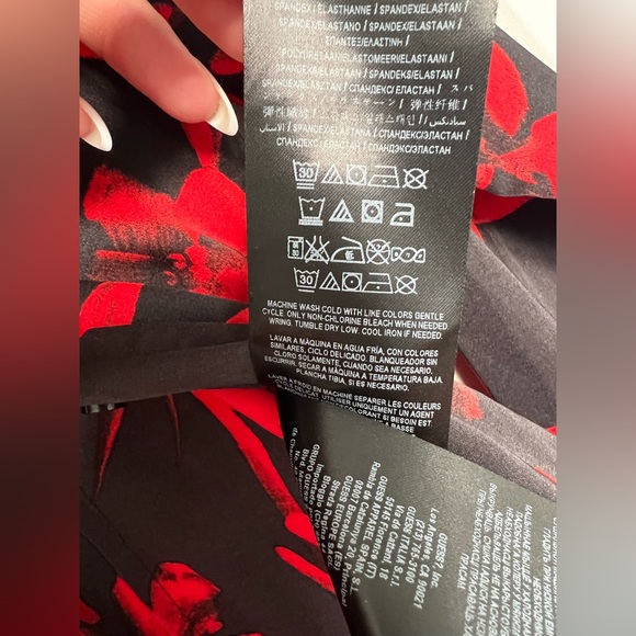 GUESS Floral Blouse M - Picture 6 of 6